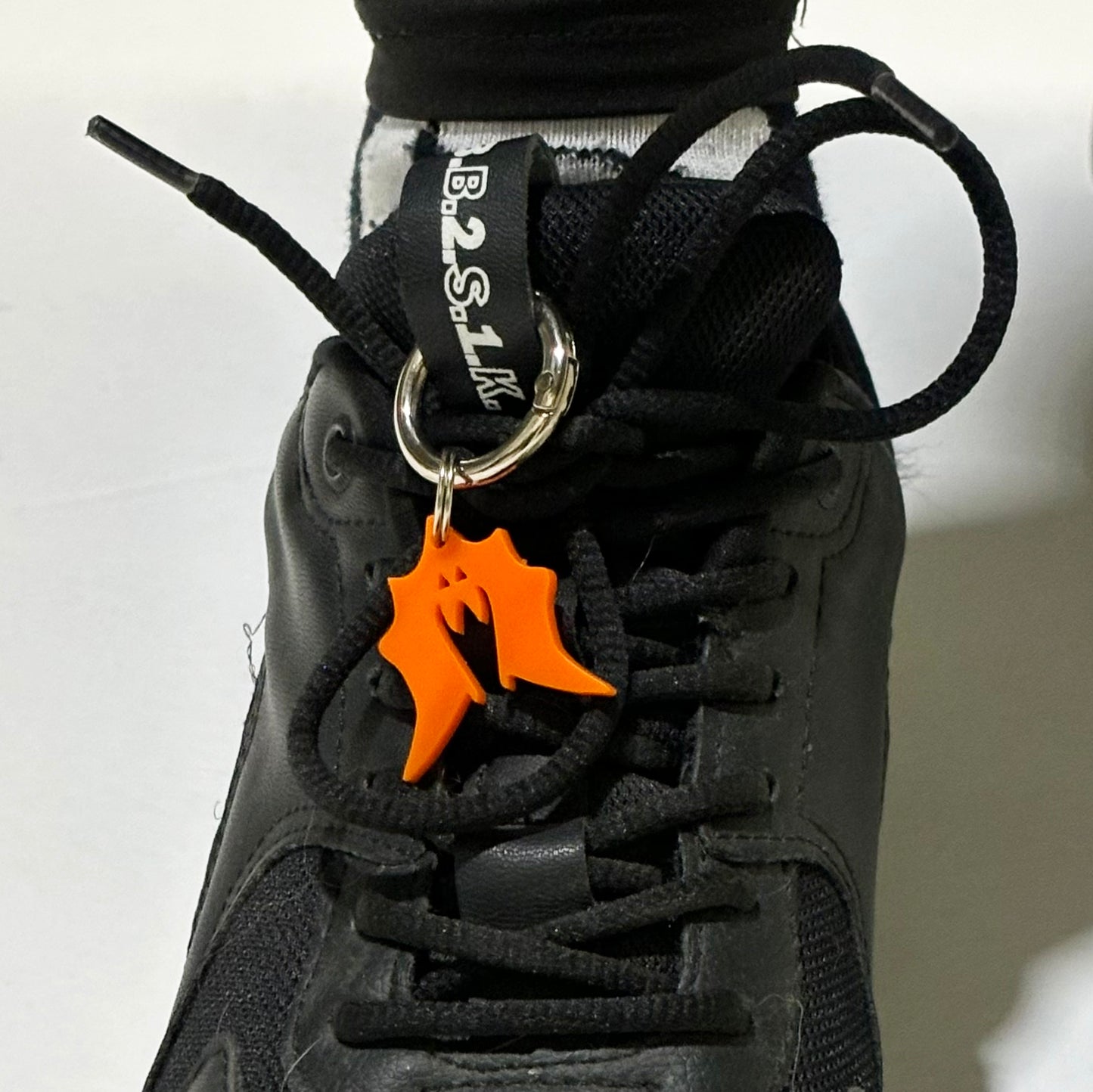INTO THE CAVE 🦇 -BOOT STRAP-