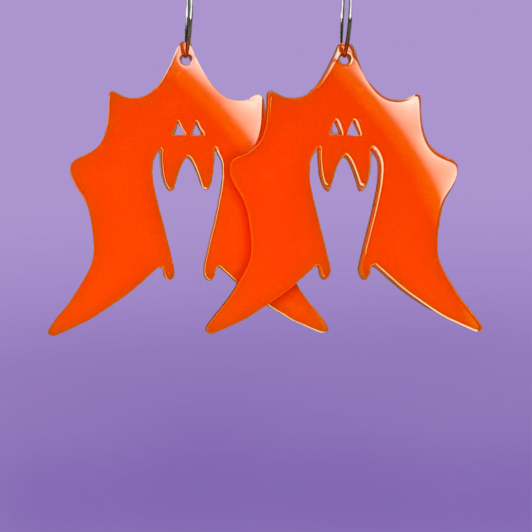 INTO THE CAVE -pumpkin orange-🦇