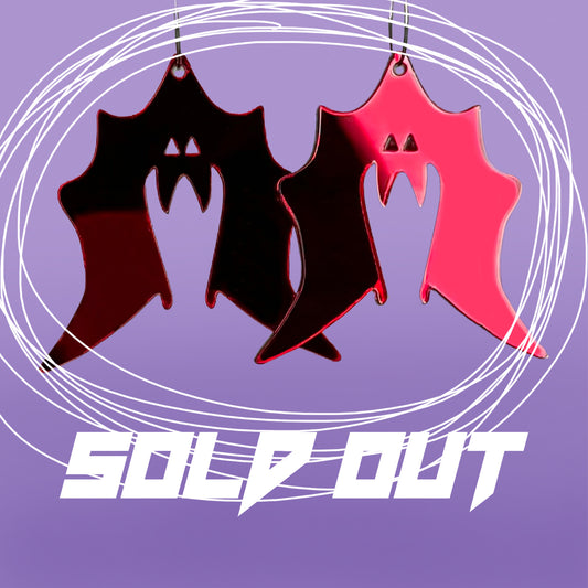 INTO THE CAVE -red mirror-🦇